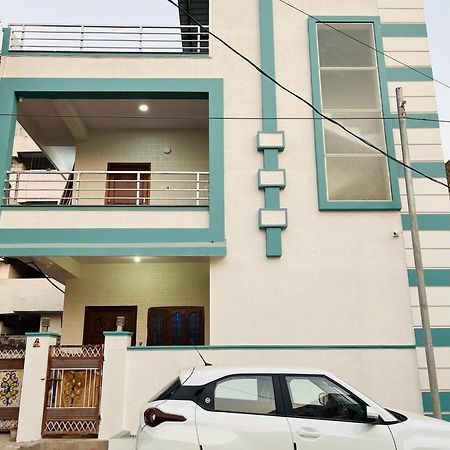 Boutique Bungalow 458 Secunderabad Екстер'єр фото